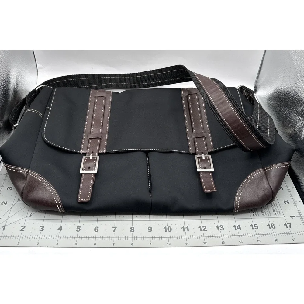 Levenger nylon crossbody